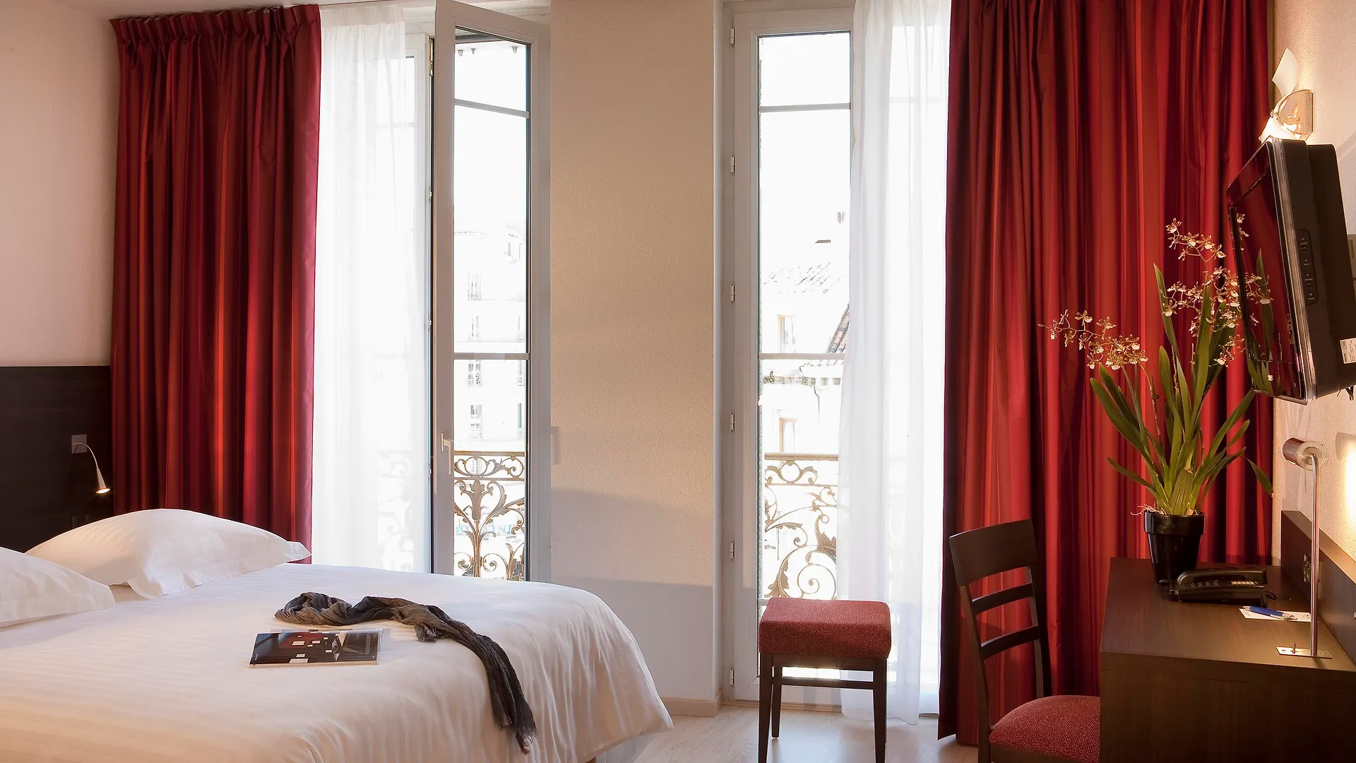 Escale Oceania Marseille Vieux Port Hotel