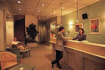 Escale Oceania Marseille Vieux Port Hotel