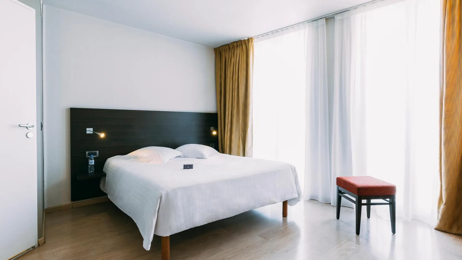 Escale Oceania Marseille Vieux Port Hotel