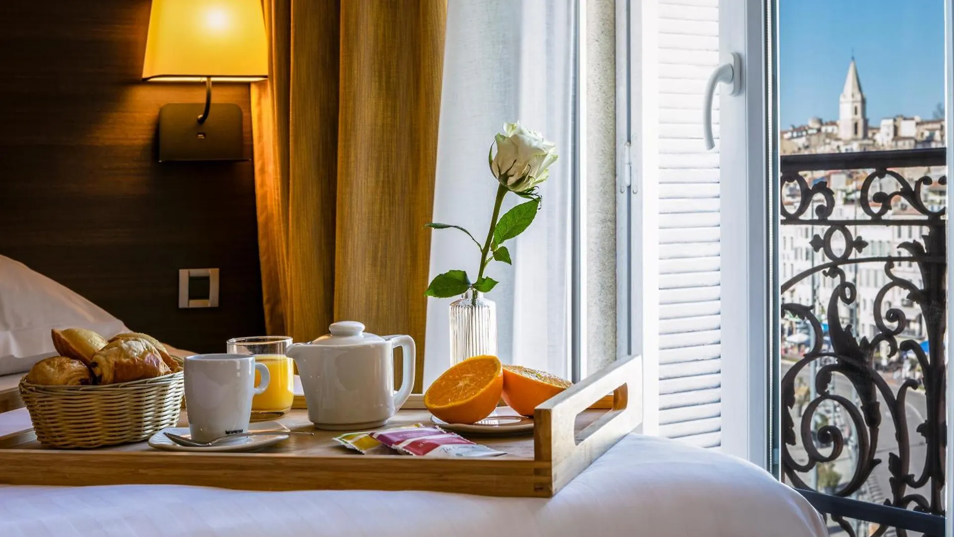 Escale Oceania Marseille Vieux Port Hotel