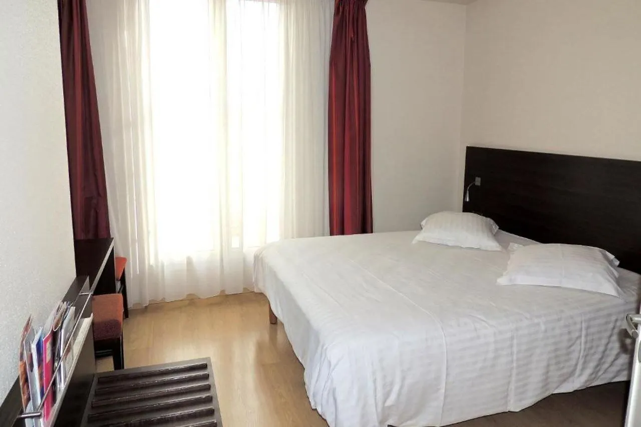 Hotel Escale Oceania Marseille Vieux Port 3*,  France